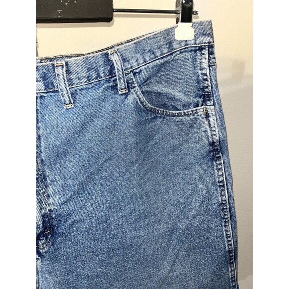 Wrangler Men 44x9 Jean Shorts Classic Five Pocket Medium Wash - Picture 3 of 10